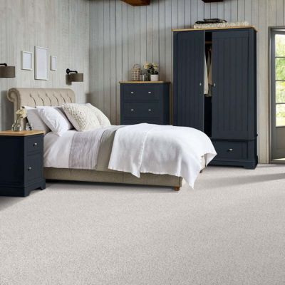cozy carpets in a Florida bedroom